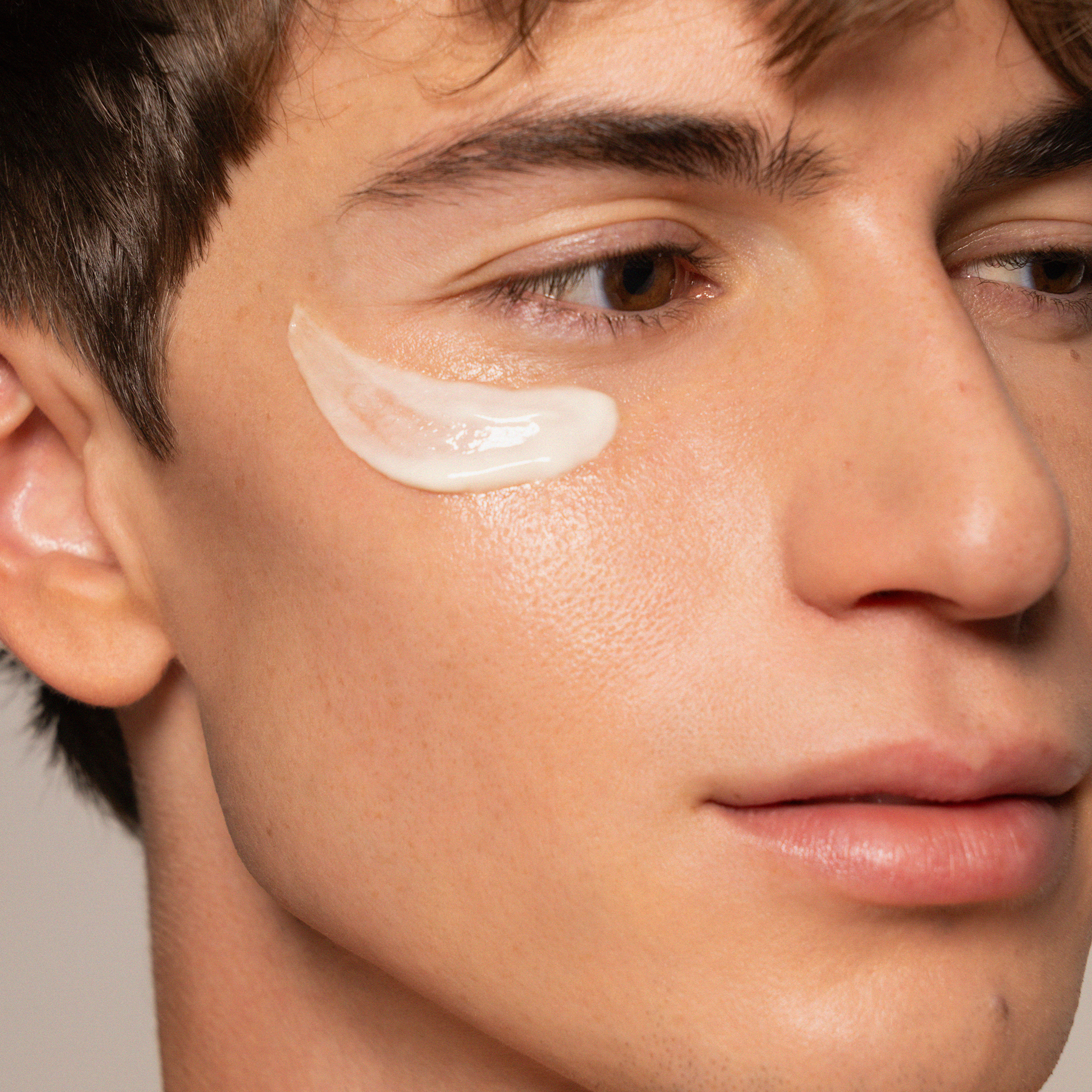 the travel set - depuffing eye cream + HA moisturizer